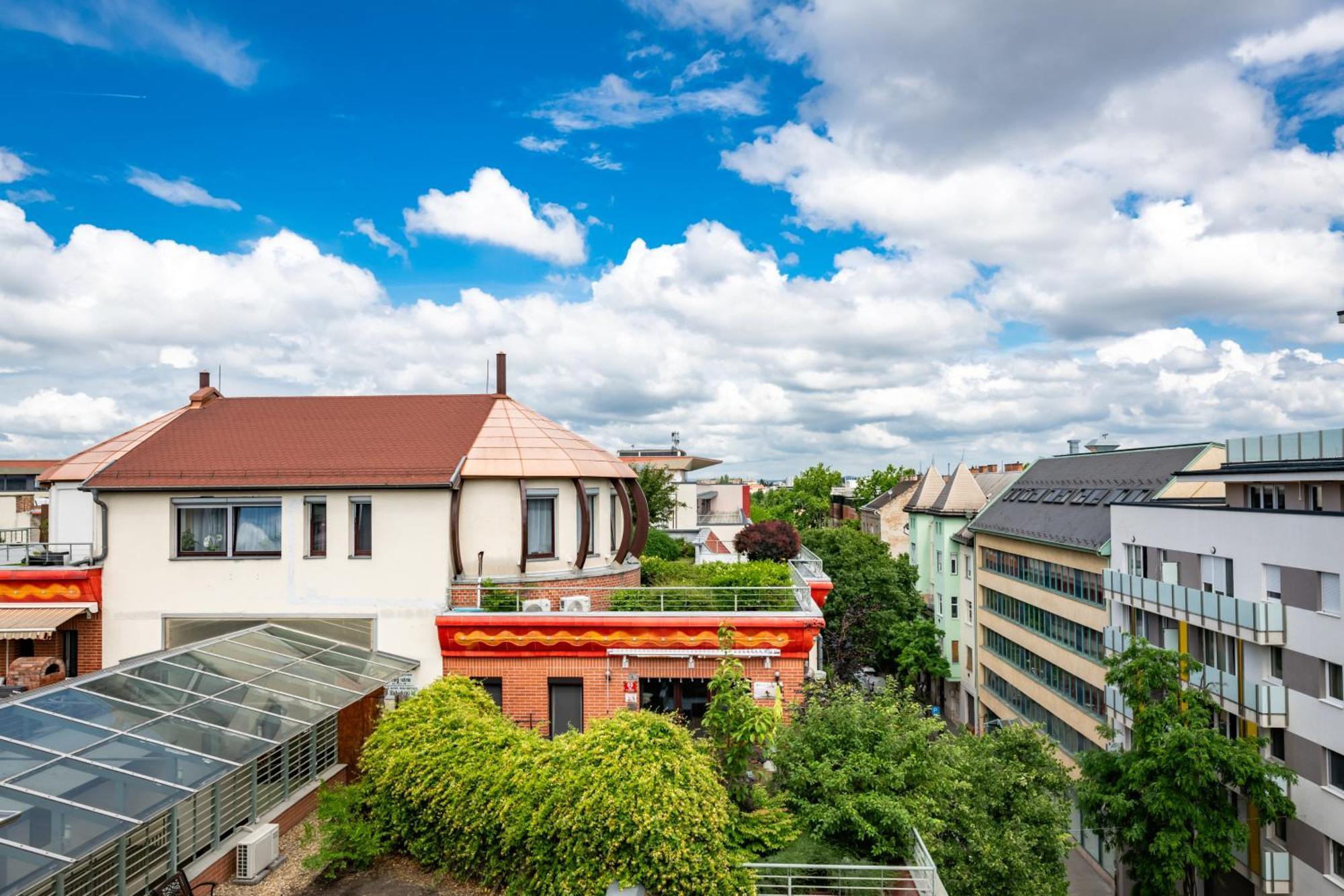 Westside Garden Apartments By Urbanrent Budapešť Exteriér fotografie